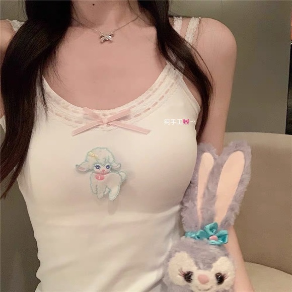 White Laced Tank Top with cute Pattern NEW - Picture 1 of 2